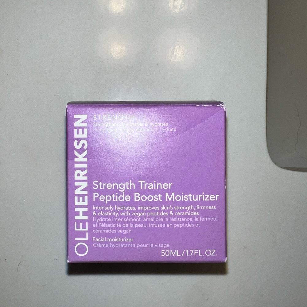 Ole Henriksen Strength Trainer Peptide Boost Moisturizer - Lavender